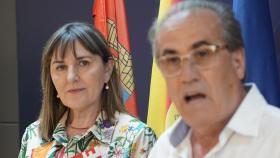 Los procuradores del Grupo Socialista, Yolanda Sacristán y Luis Briones, analizan la situación de la función pública de Castilla y León.