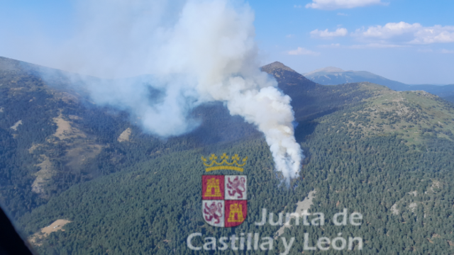 Imagen archivo. Incendio forestal en El Espinar
