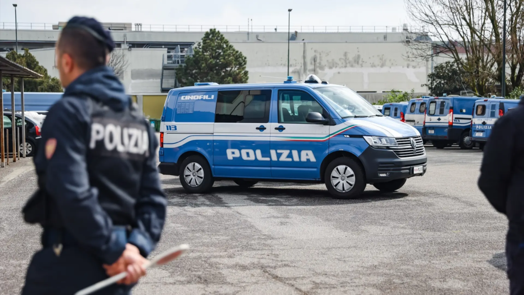 Furgón de la policía italiana. Imagen de archivo.