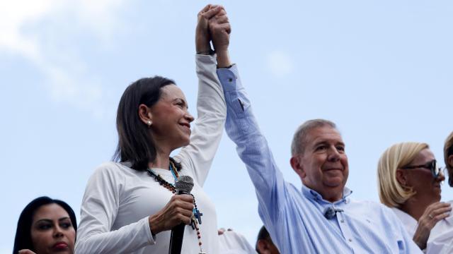 Edmundo González junto a María Corina Machada el 30 de julio de 2024 en Caracas.