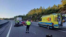Herido grave un motorista cacereño en una colisión contra un camión en Ourense
