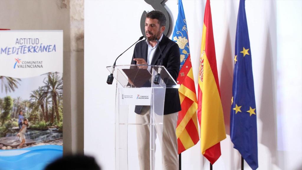 Carlos Mazon durante el acto de presentacion del nuevo decreto de regulación de pisos turísticos. GVA
