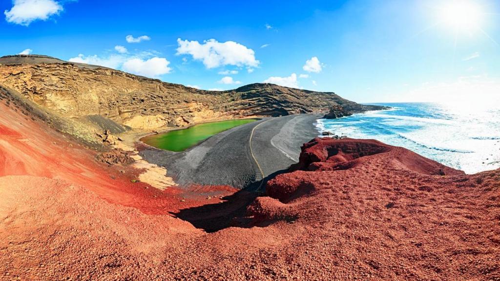 Lago volcánico de El Golfo, Lanzarote.