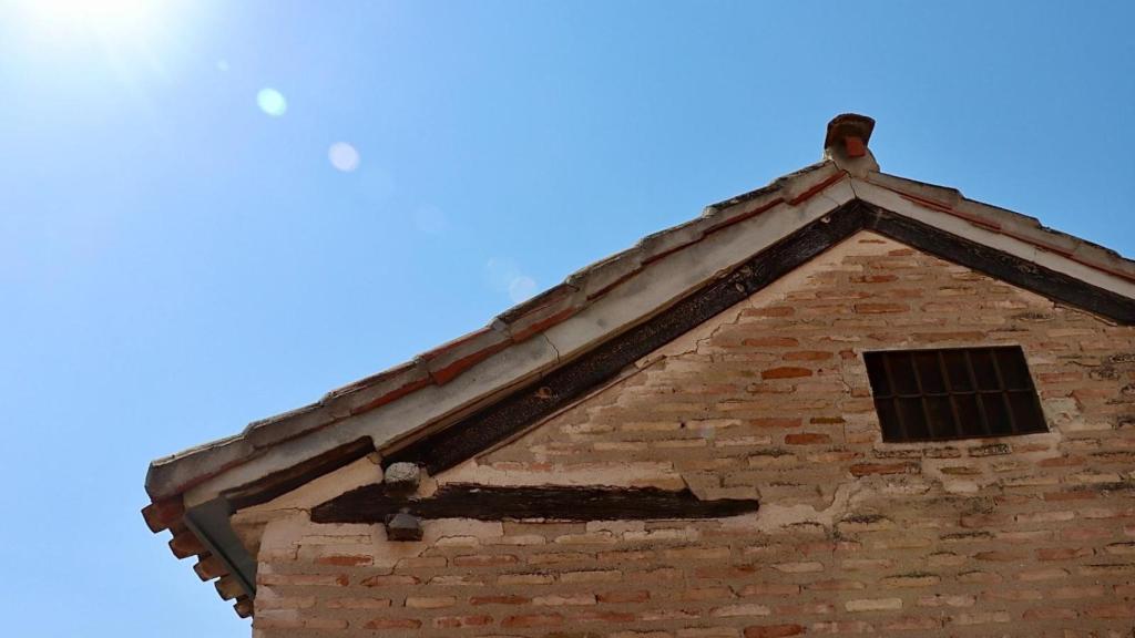 El tejado de la Casa de las Cadenas, en Toledo, podría derrumbarse de forma inminente.