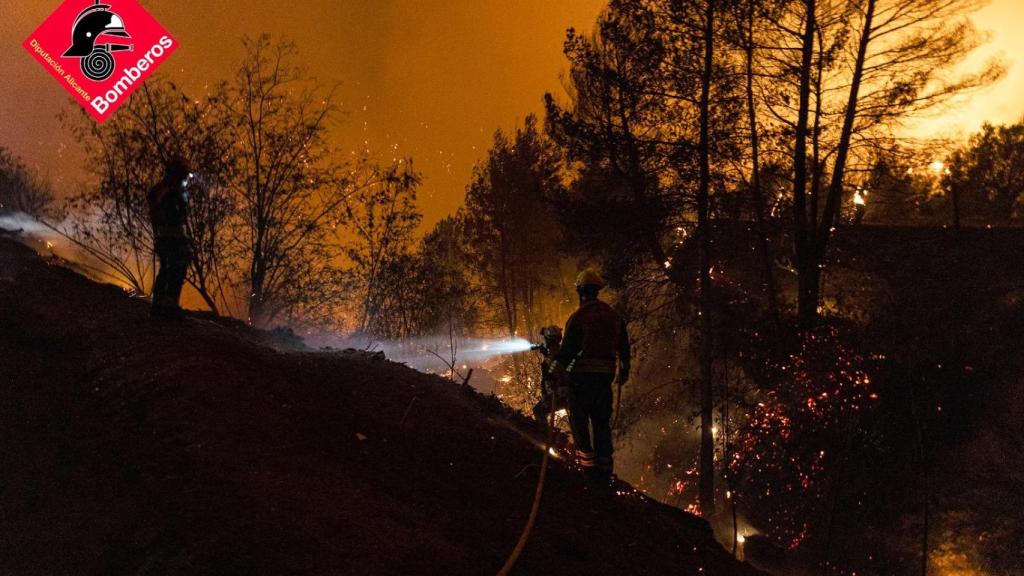 Imagen del incendio de Benasau.