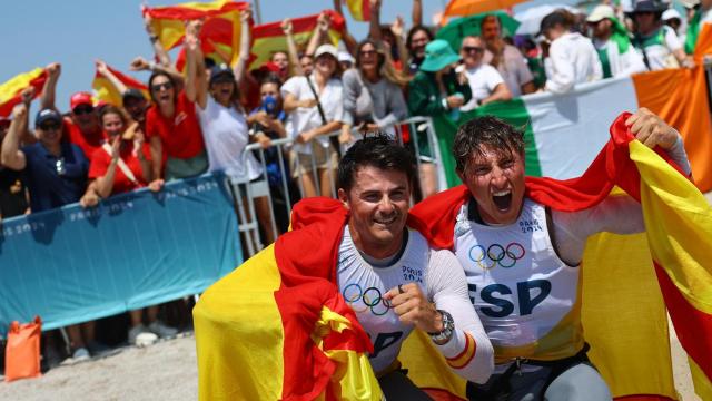 Florian Trittel y Diego Botín, tras su medalla de oro en París.