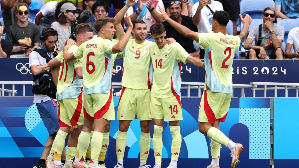 España celebra el 1-0.