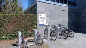 Punto de bicicletas en el campus sur de la USC.
