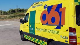 Una de las ambulancias del Centro de Emergencias Sanitarias 061.