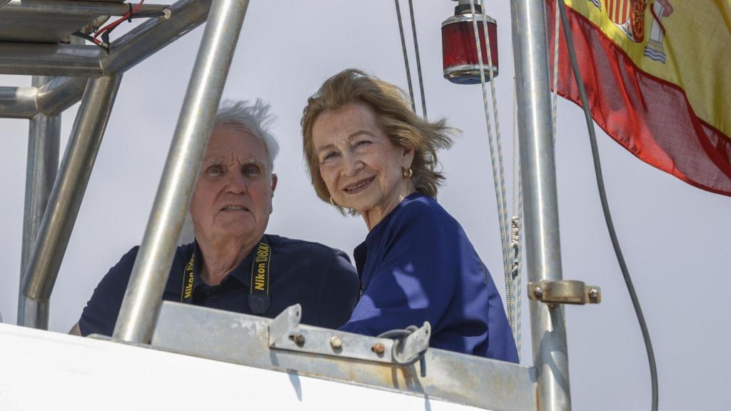 La reina Sofía apoya a Felipe VI en las regatas.