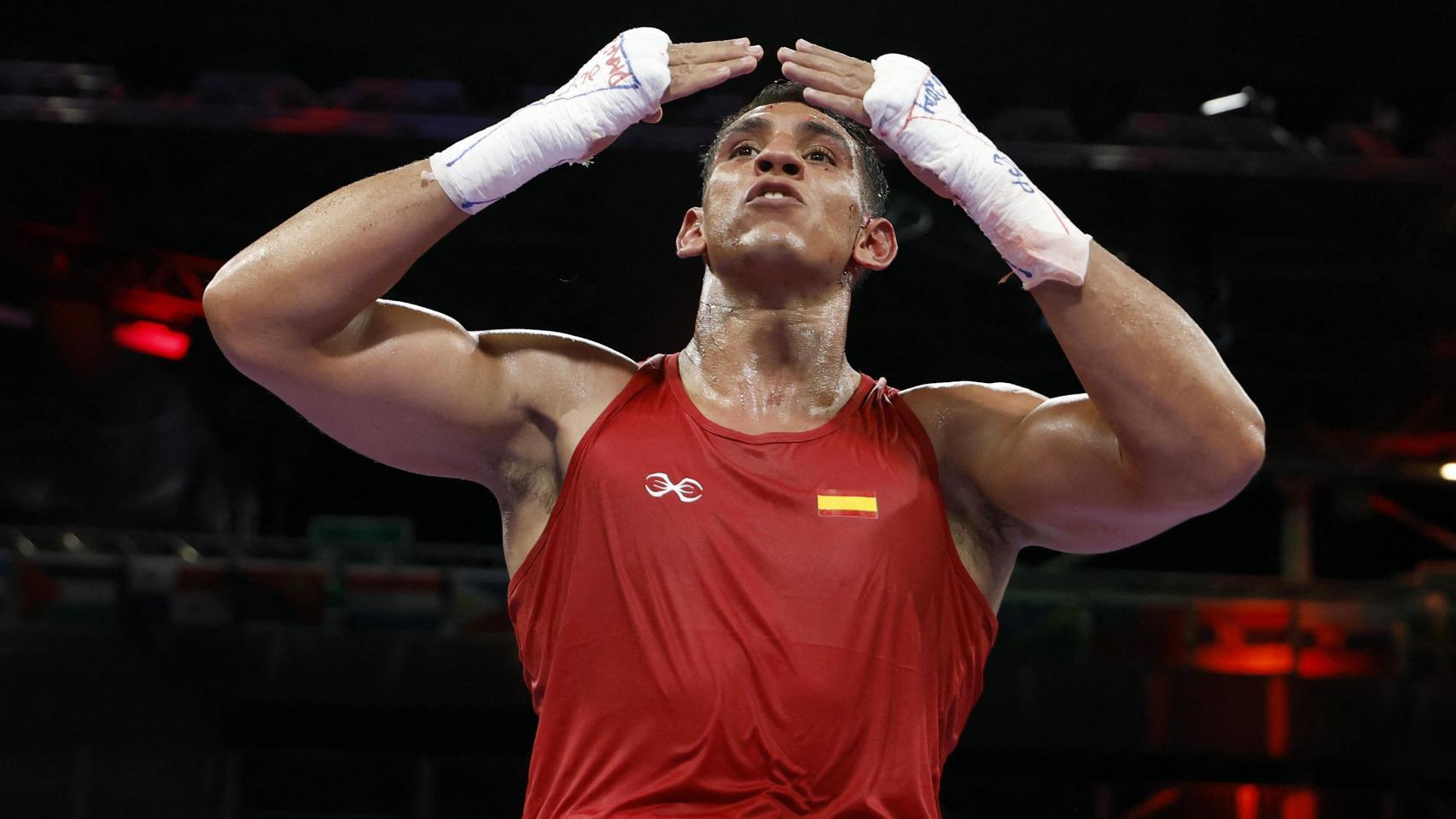 Ayoub Ghadfa celebra tras asegurar medalla en los Juegos Olímpicos de París 2024