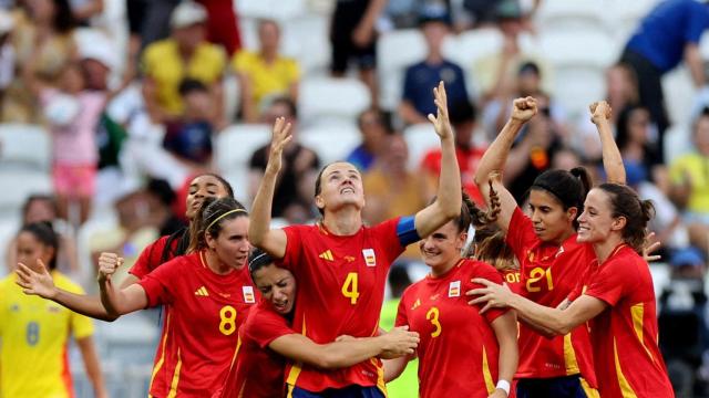 Las jugadores de la Selección celebran el gol de Irene Paredes.