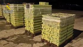 Decomisan 3.700 kilos de sardina en Laxe