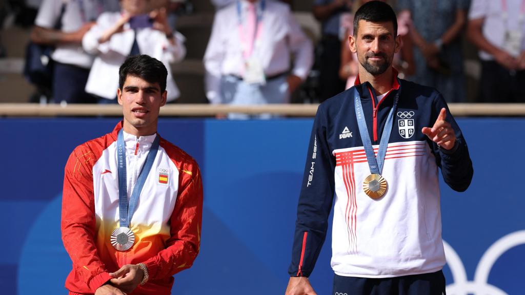 Alcaraz, con su medalla de plata en los Juegos.