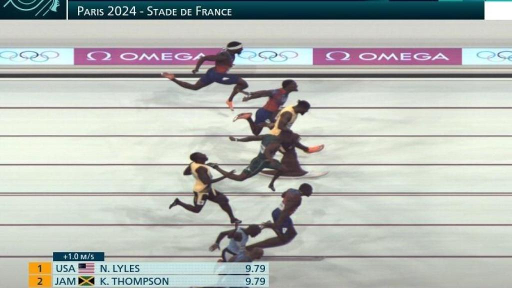 Foto finish de los 100 metros lisos en los Juegos Olímpicos de París.
