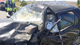 Así ha quedado uno de los coches afectados en el accidente