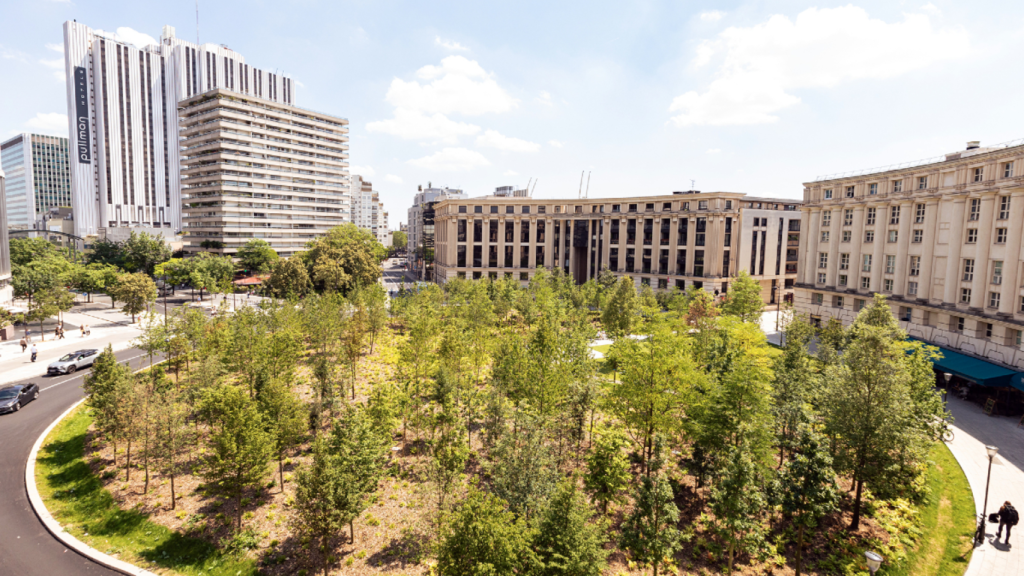 Plaza de Catalogne, París (Francia).