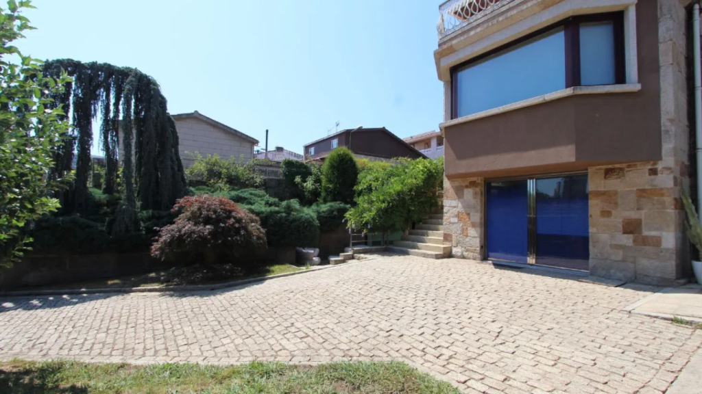 Chalet en Castro Castriño.