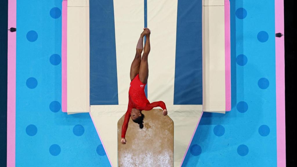 Simone Biles, en el ejercicio de salto de potro