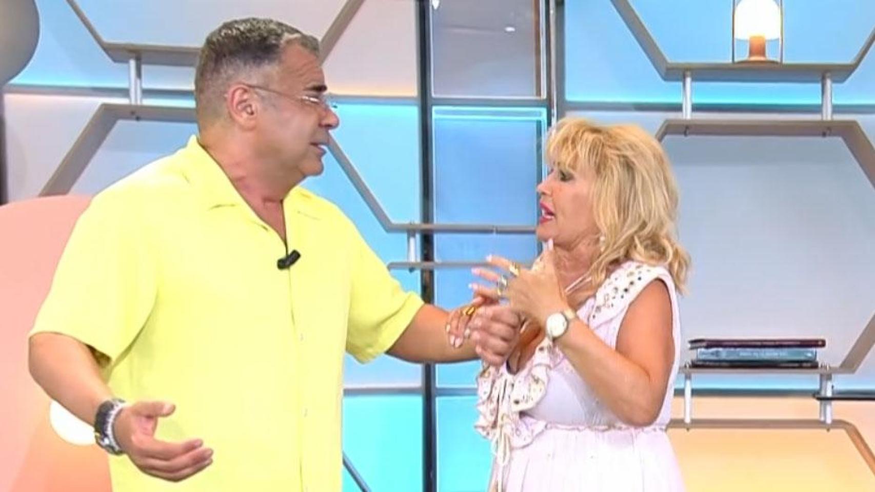 Jorge Javier Vázquez junto a Pilar en ‘El Diario de Jorge’.