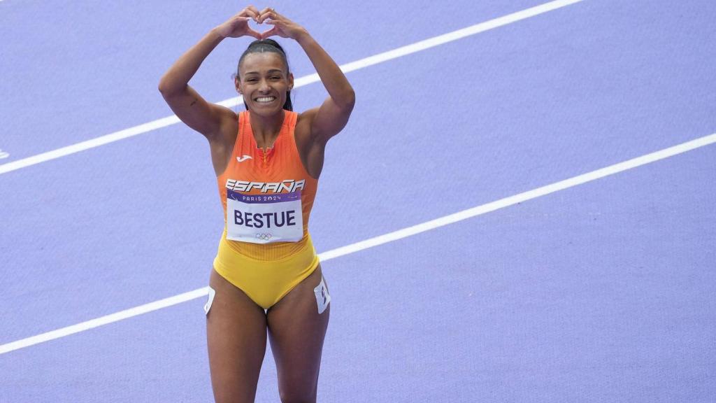 La atleta Jael Bestue tras la prueba de 200m en los JJ. OO de París