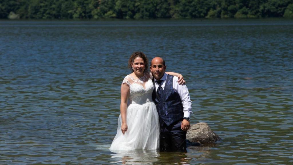 Victoria y José, durante su sesión de fotos en el Lago de Sanabria