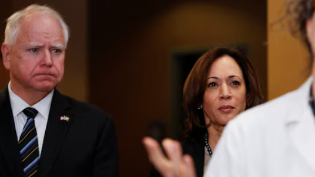 El gobernador de Minesota, Tim Walz, y la candidata a la presidencia de EEUU, Kamala Harris, en marzo de este año.