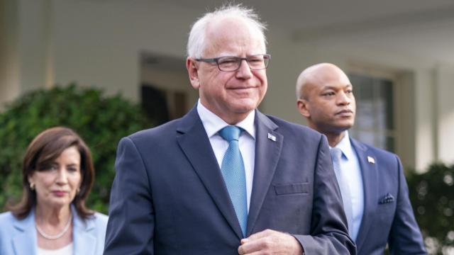 El gobernador de Minnesota Tim Walz, candidato a la vicepresidencia de los Estados Unidos.