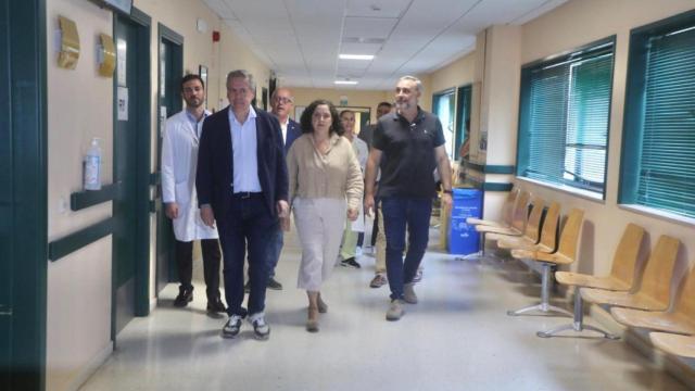 Visita del conselleiro de Sanidade al hospital de Barbanza, en Ribeira.