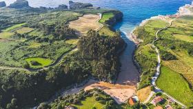 Playa de Guadamía en Asturias.