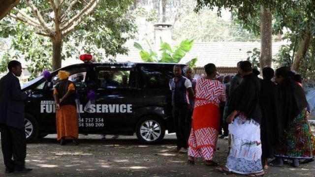 Coche fúnebre en Tanzania. Imagen de archivo.