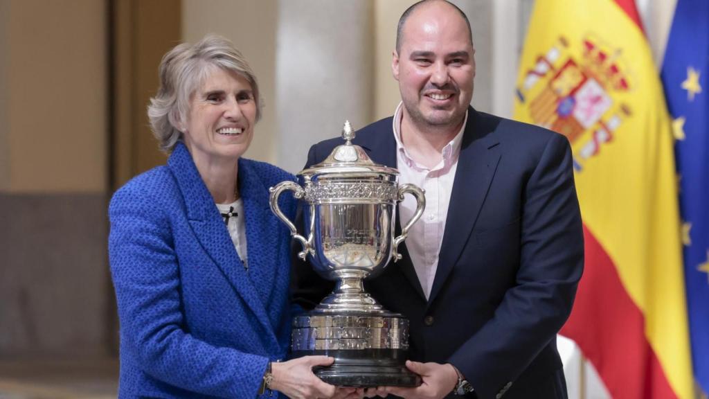 La periodista fue galardonada con el Premio Reina Sofía.