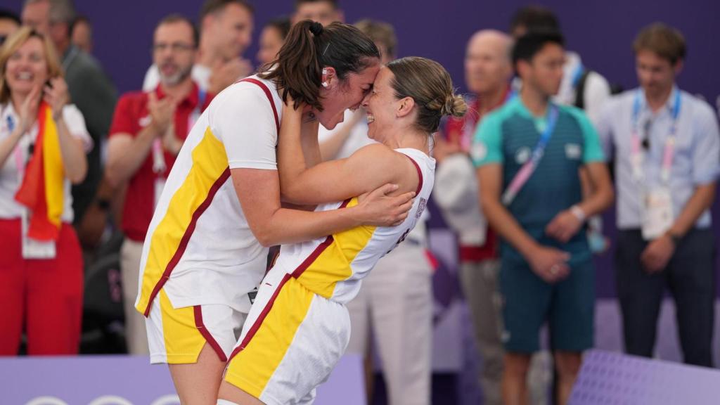 Jugadoras de baloncesto de España tras ganar la semifinal 3x3 vs. Estados Unidos en los JJ. OO