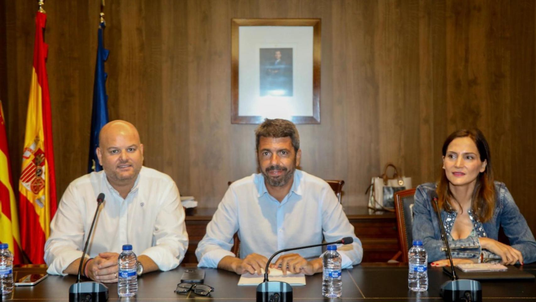 El president de la Generalitat, Carlos Mazón, en el Ayuntamiento de Teulada Moraira.