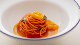 Pasta al pomodoro.