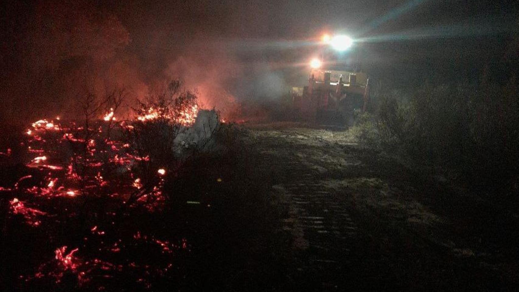 El incendio en la Jara ha empeorado durante la noche hasta el nivel 2. Foto: Plan Infocam.