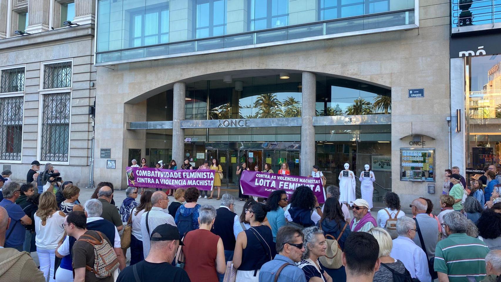 Concentración contra el asesinato machista de Mercedes en A Coruña