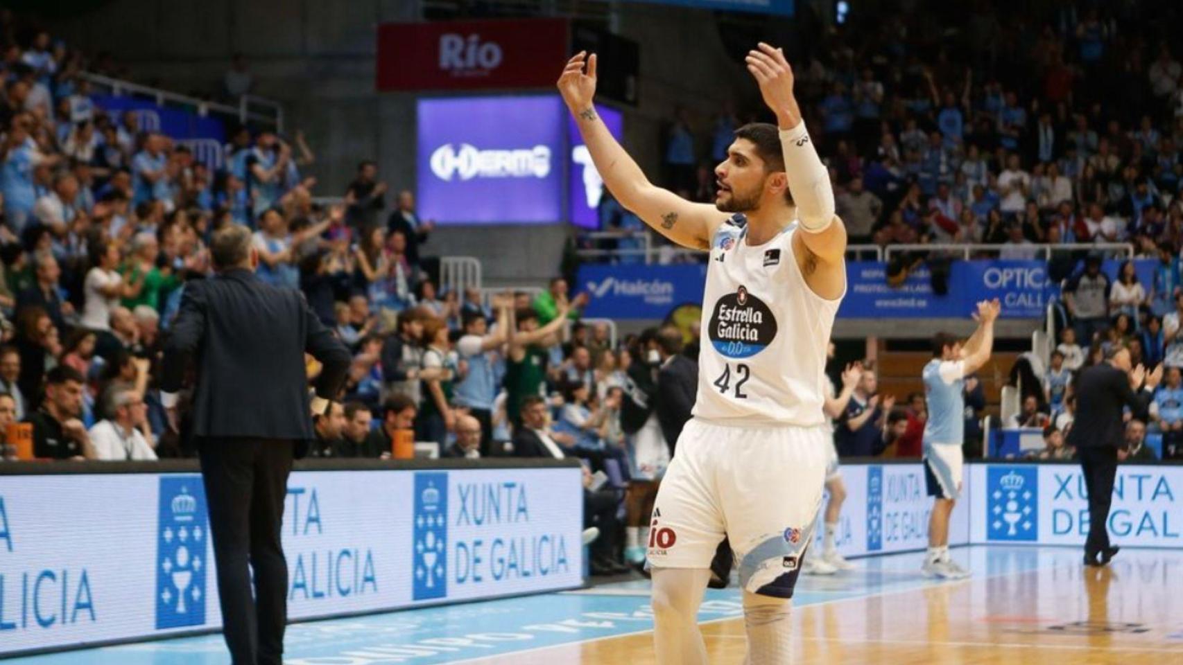 Sergi Quintela, durante un partido con el Breogán.