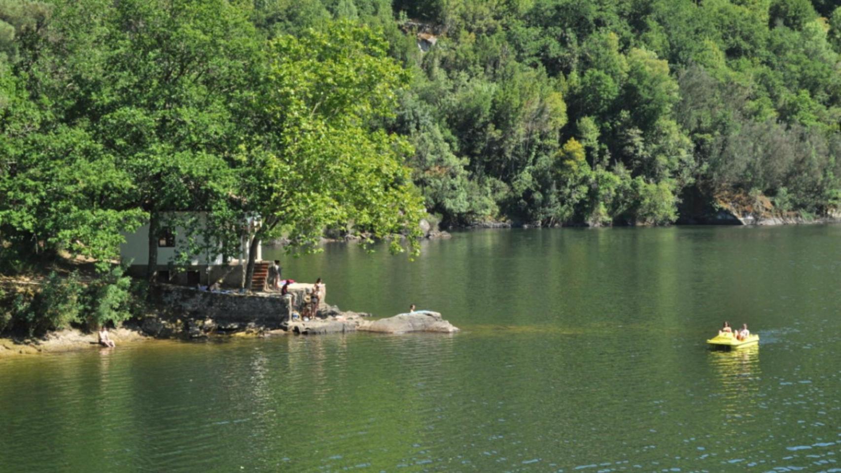 Playa fluvial da Cova