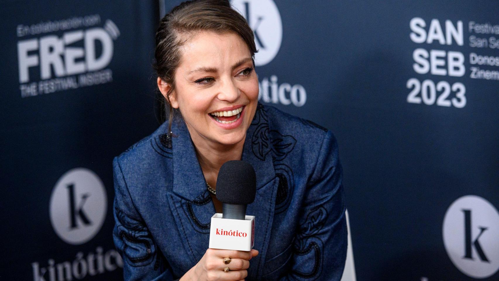 La actriz y directora Dolores Fonzi: "Dirigir es como ser madre ...
