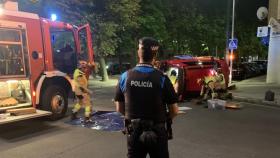 Vuelca en pleno casco urbano y tienen que intervenir los Bomberos de León