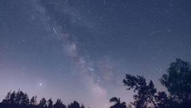 Lluvia de Perseidas en una imagen de archivo.