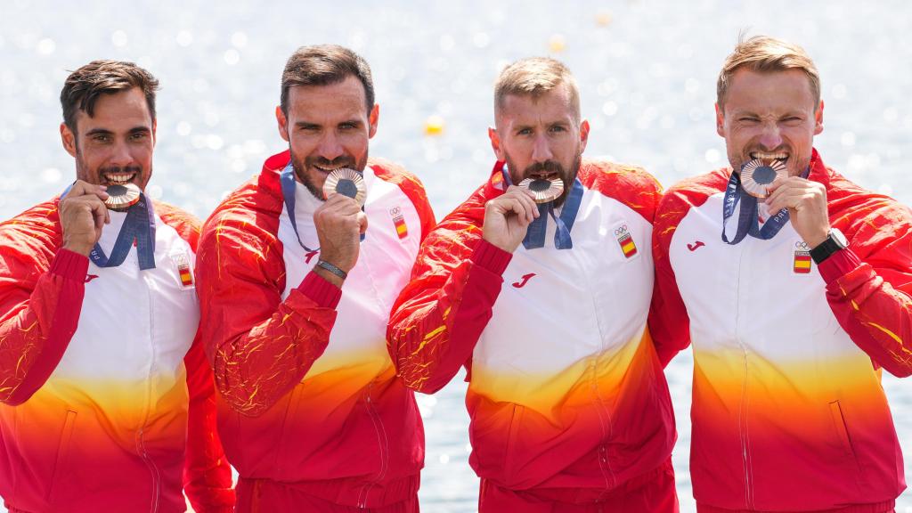 Los palistas españoles Rodrigo Germade, Saúl Craviotto, Carlos Arévalo y Marcus Cooper