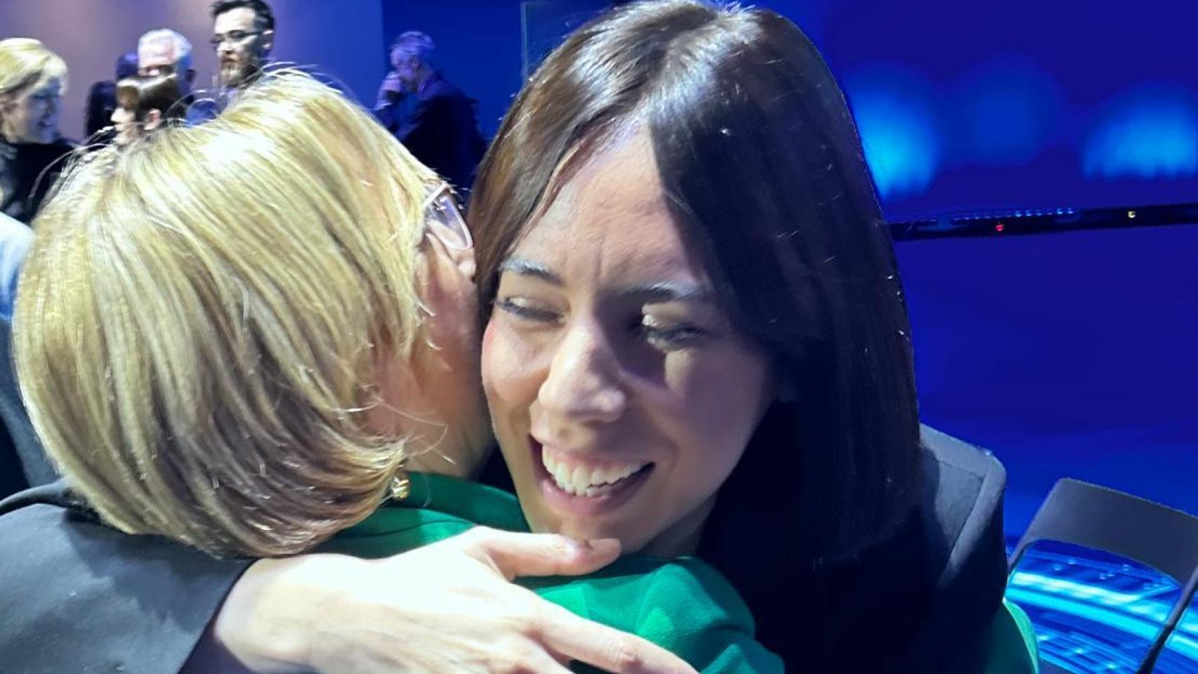 La portavoz del PSOE de Alicante, Ana Barceló y la ministra  Diana Morant.