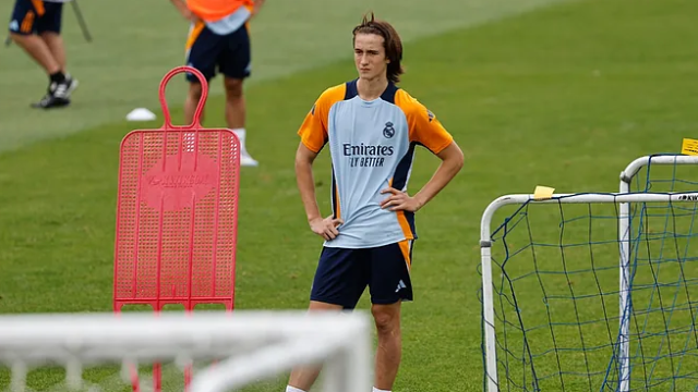 Joan Martínez durante un entrenamiento con el Real Madrid.