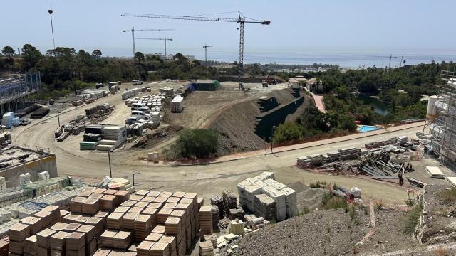 Trabajos de construcción de la promoción Australy Aures, en Estepona.