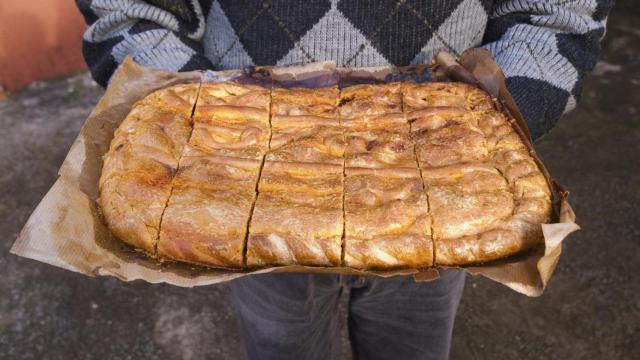 Así se prepara la empanada gallega perfecta, según los chefs más expertos: el truco para que te quede perfecta