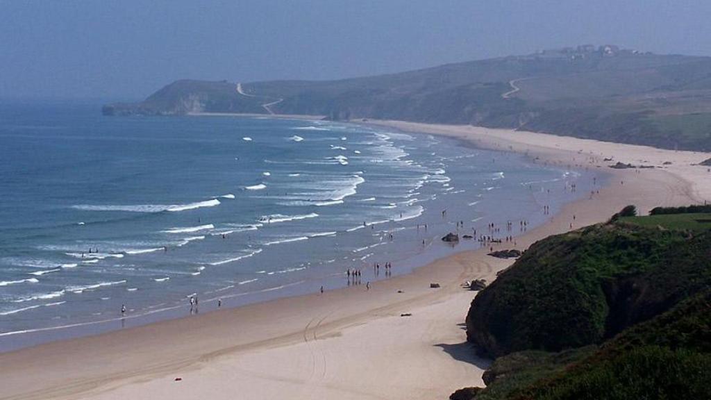 La playa de Merón en San Vicente de la Barquera