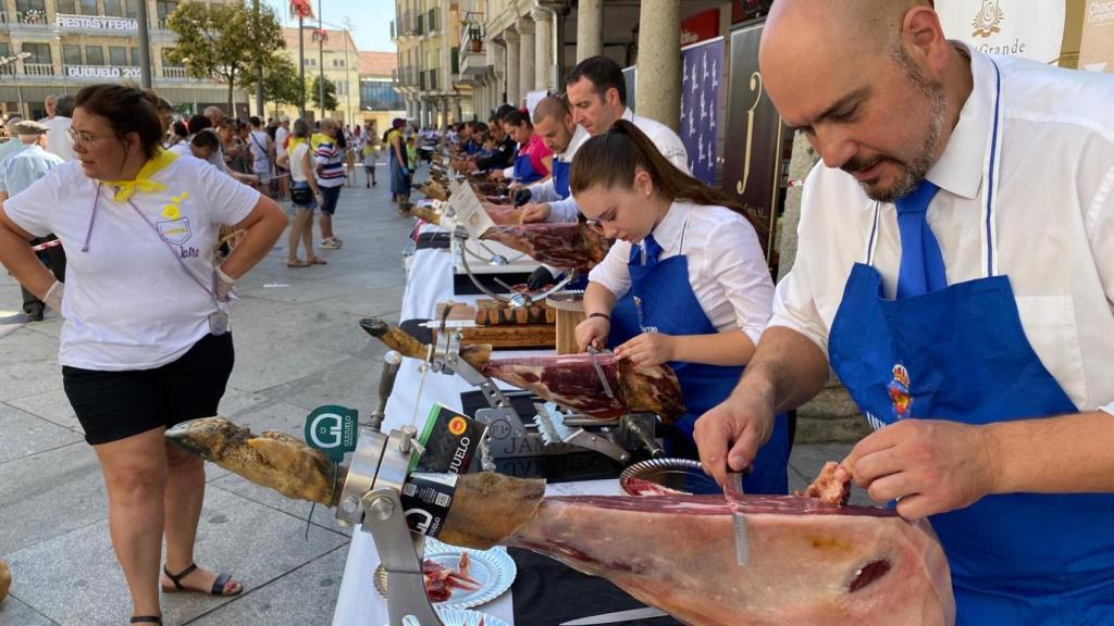 El encuentro de cortadores de jamón en Guijuelo