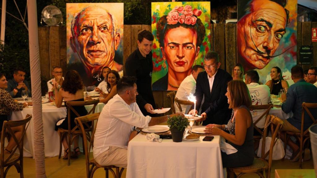 Noches Mágicas ha ofrecido un espacio gastronómico exclusivo y otros para todos los públicos.